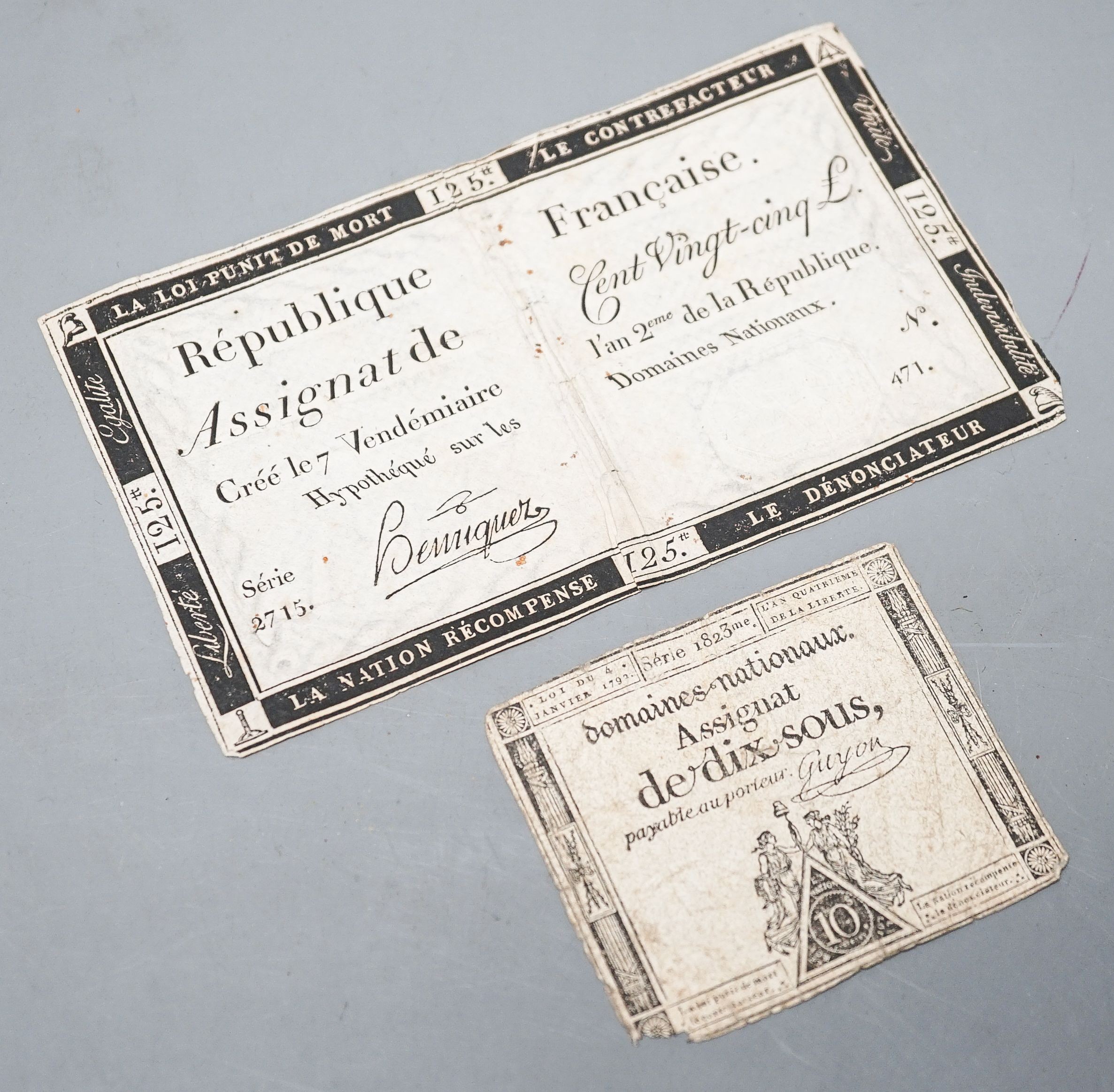 Bank notes; Republique Francaise, 'Assignat de Cent Vingt-cinq L', serie 2715/471, 9.5 x 16cm. and 'Assignat de dix sous', 1791, 6.5 x 7.5cm.